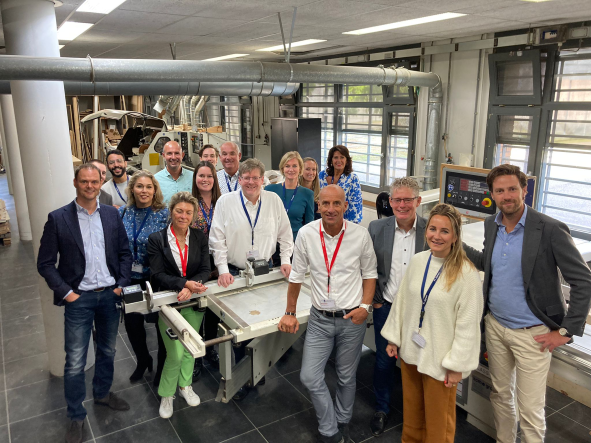 20/09/2022, Peergroup : Commercie in de gevangenis